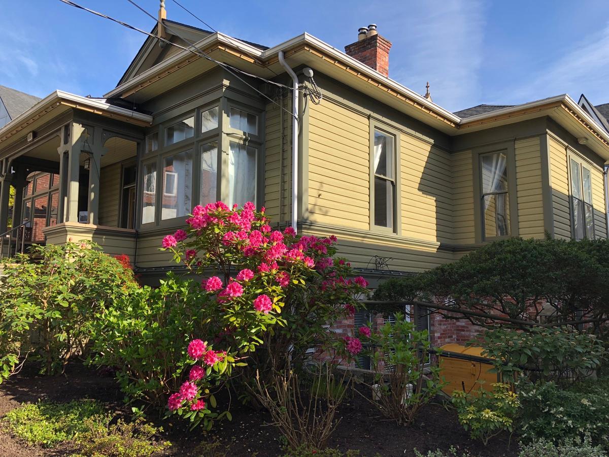 Robert Porter House Inn Victoria Exterior photo